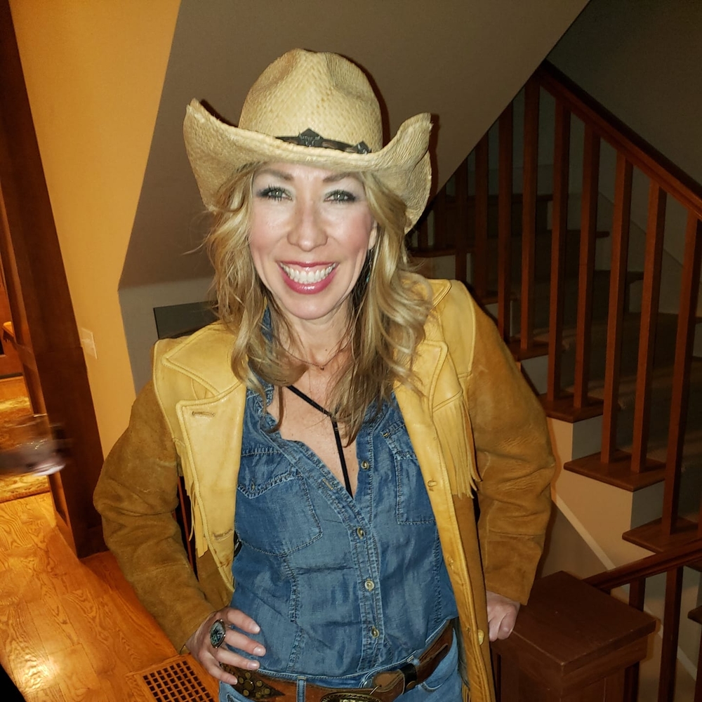 Meet your Posher, Tanya